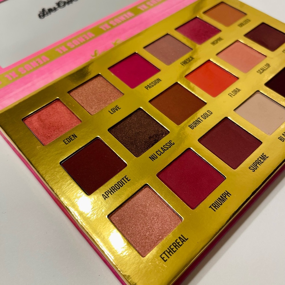 LIMECRIME VENUS XL EYE SHADOW PALETTE